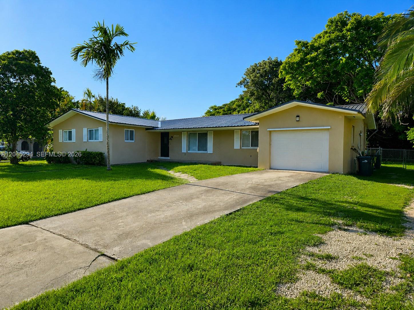 10521 Sw 125th Street Property Photo 2