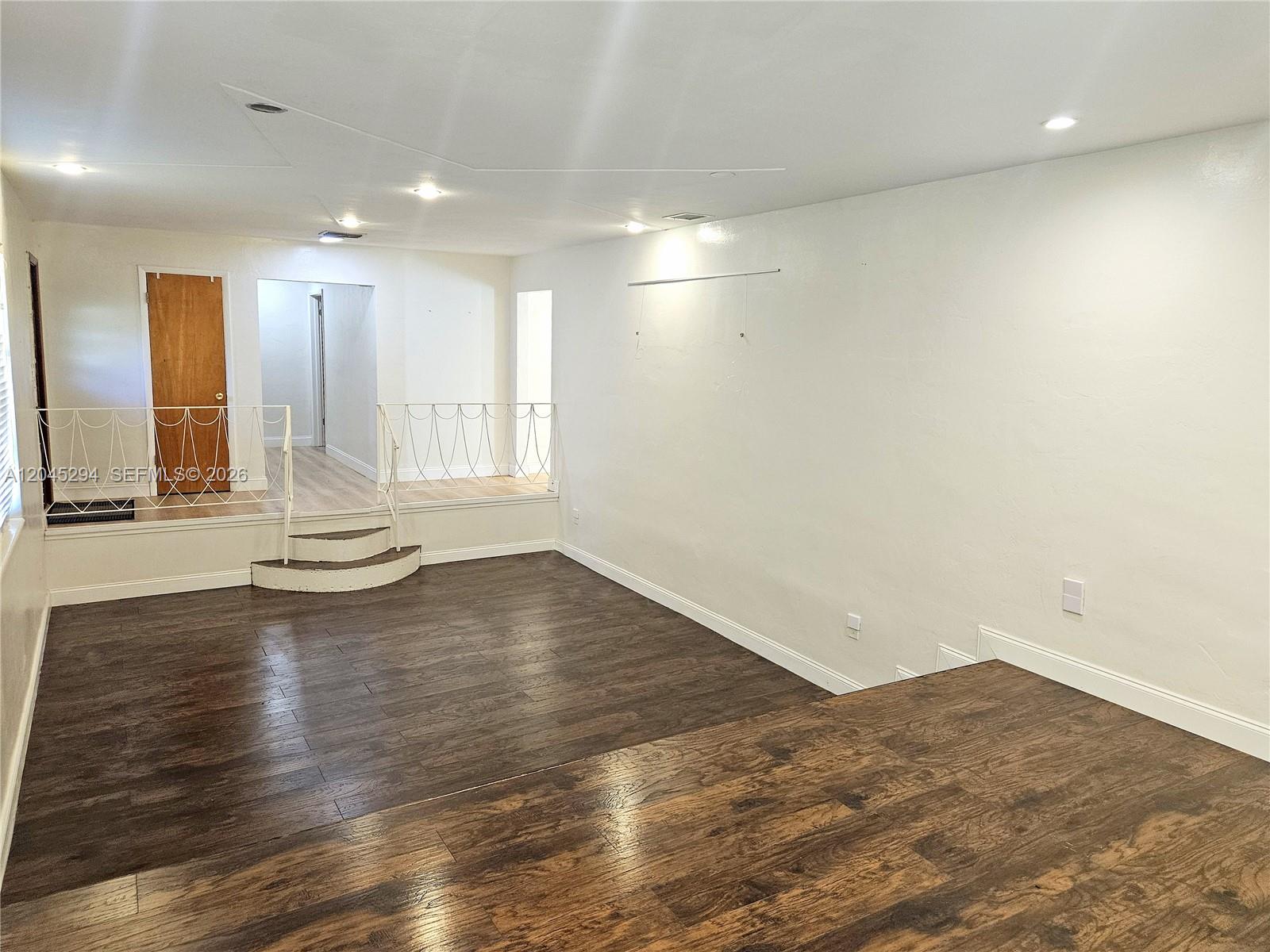 10521 Sw 125th Street Property Photo 4