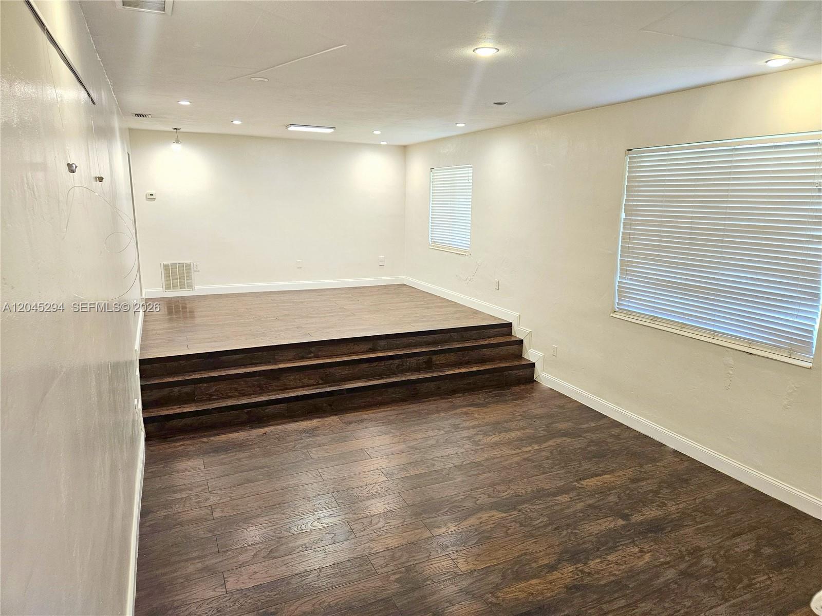 10521 Sw 125th Street Property Photo 6