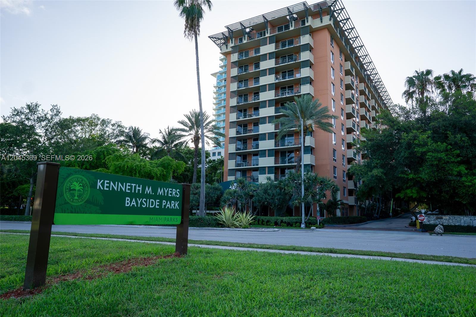 2951 S Bayshore Drive 716 Property Photo 38