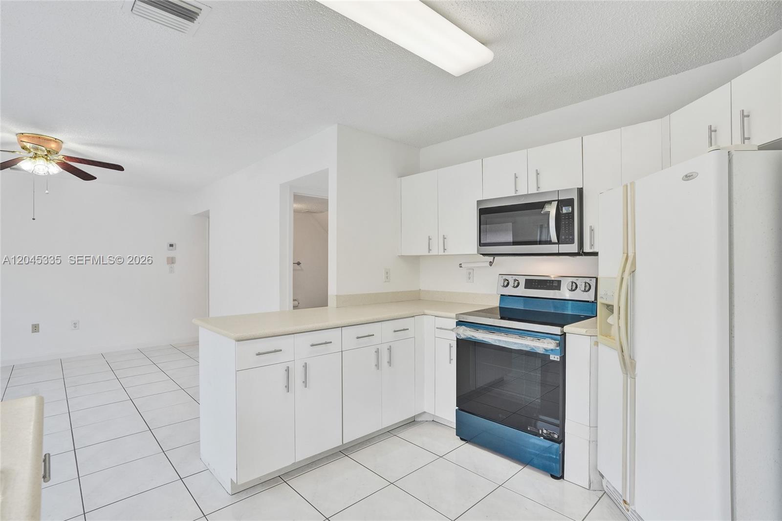 9921 Nw 31st Street 9921 Property Photo 8