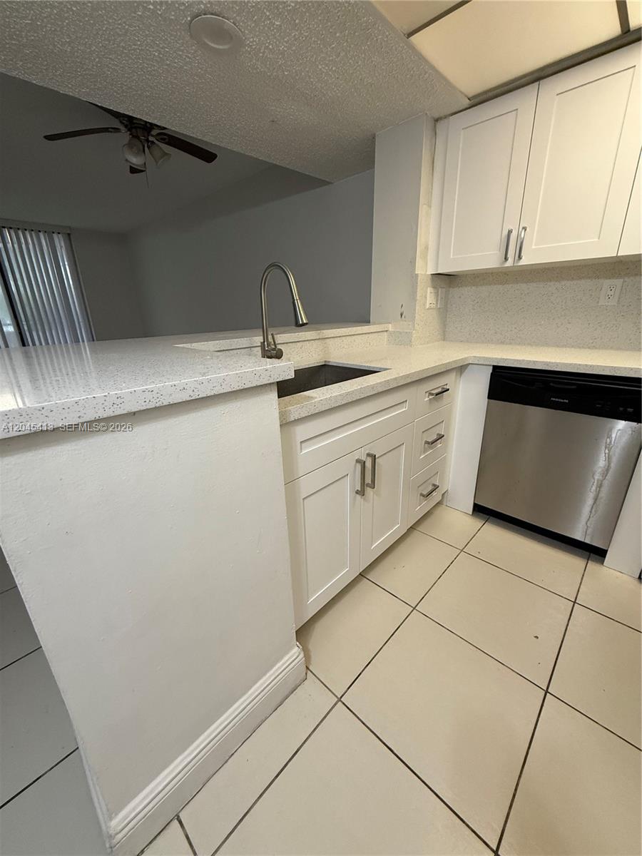 8255 Sw 152nd Avenue E-209 Property Photo 1