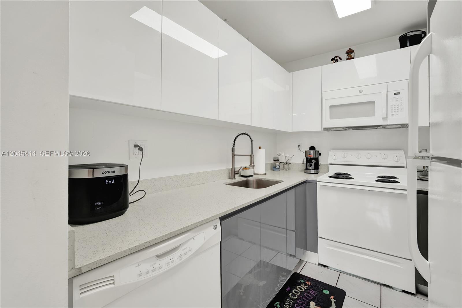 1101 Sw 122nd Avenue 205 Property Photo 9