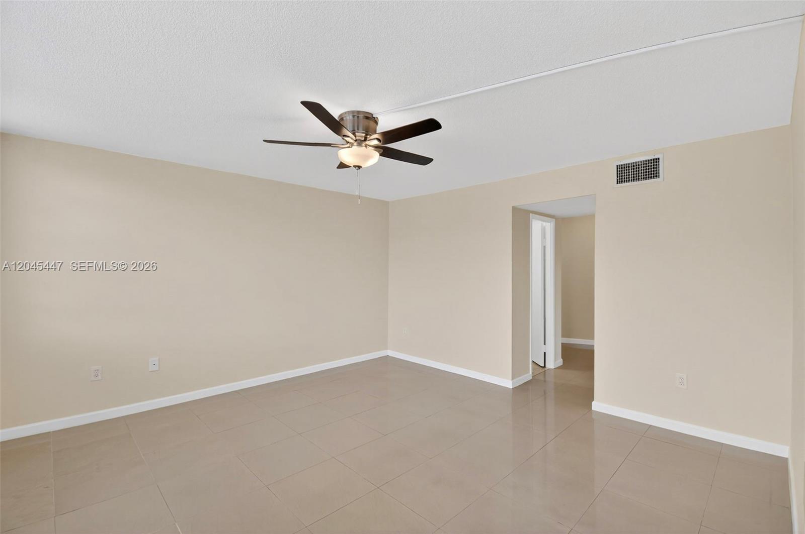 1710 Ne 191 Street 206 Property Photo 25