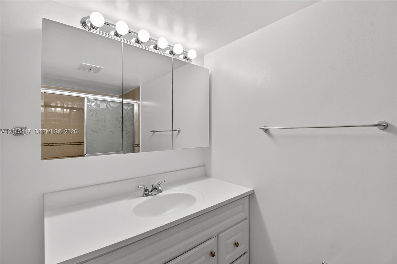 1710 Ne 191 Street 206 Property Photo 30
