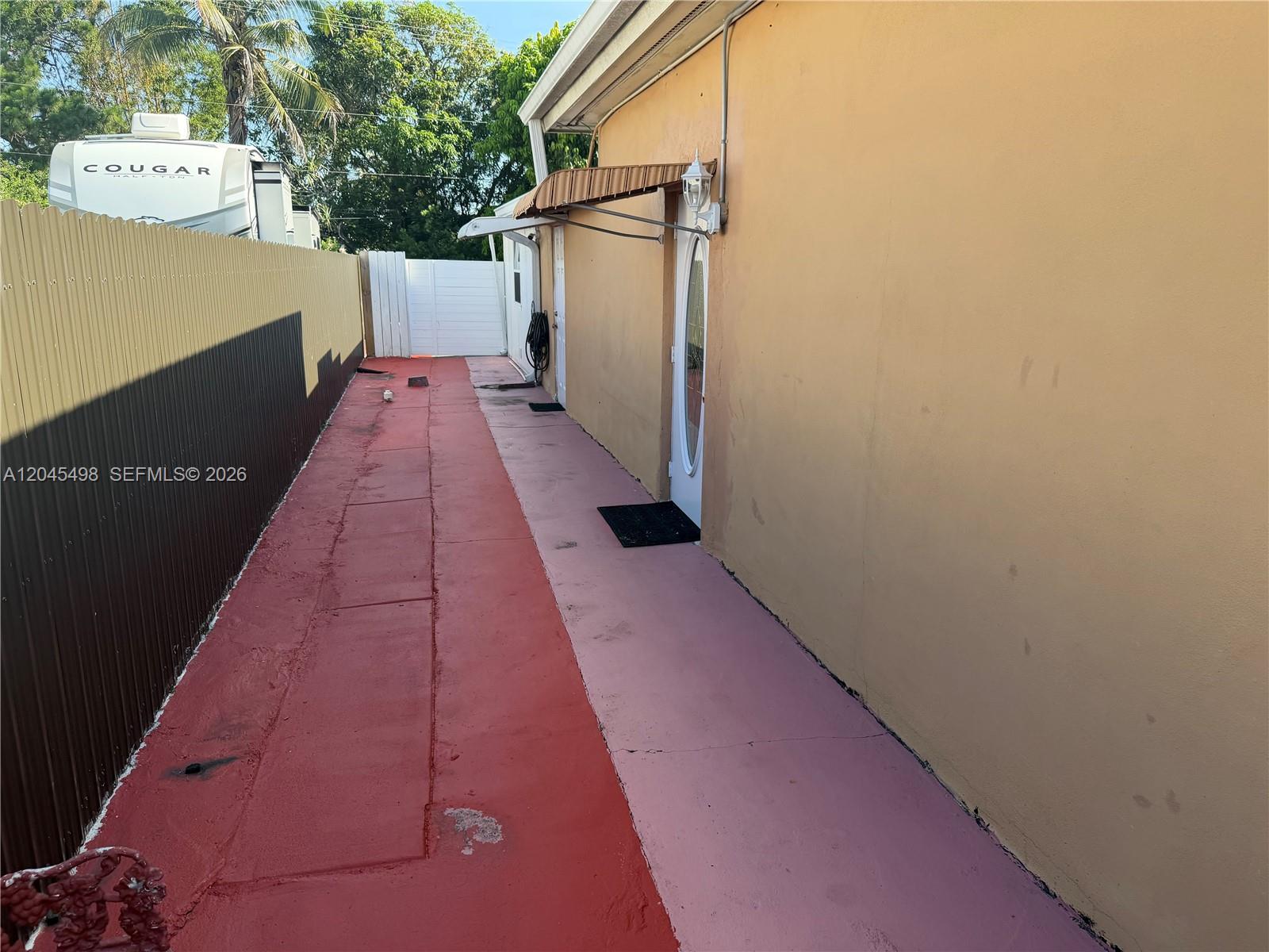 A12045498 Property Photo 1