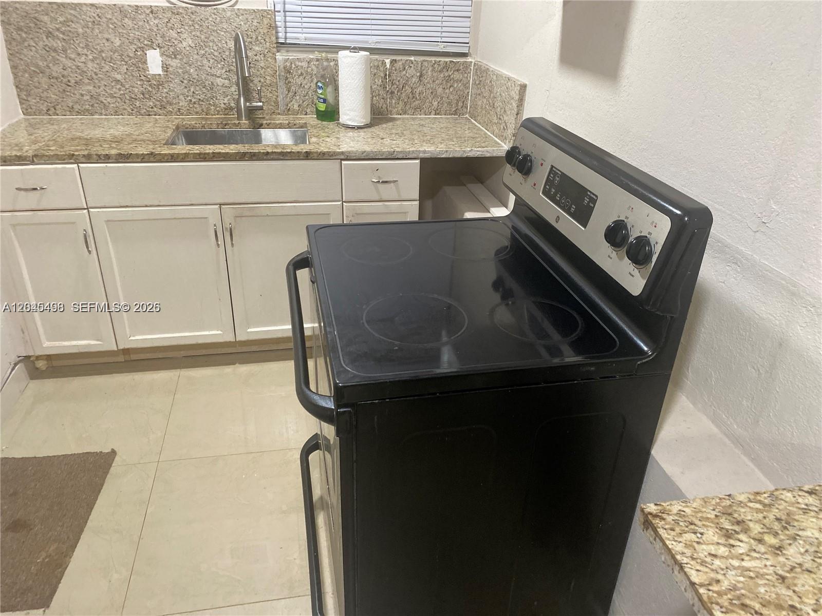 A12045498 Property Photo 13