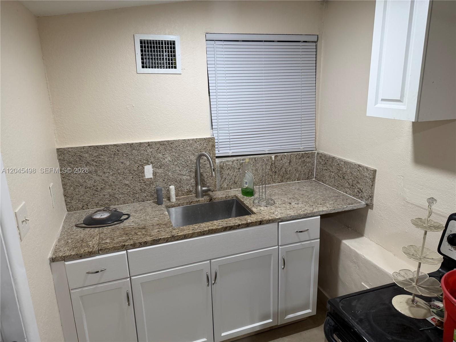 A12045498 Property Photo 15