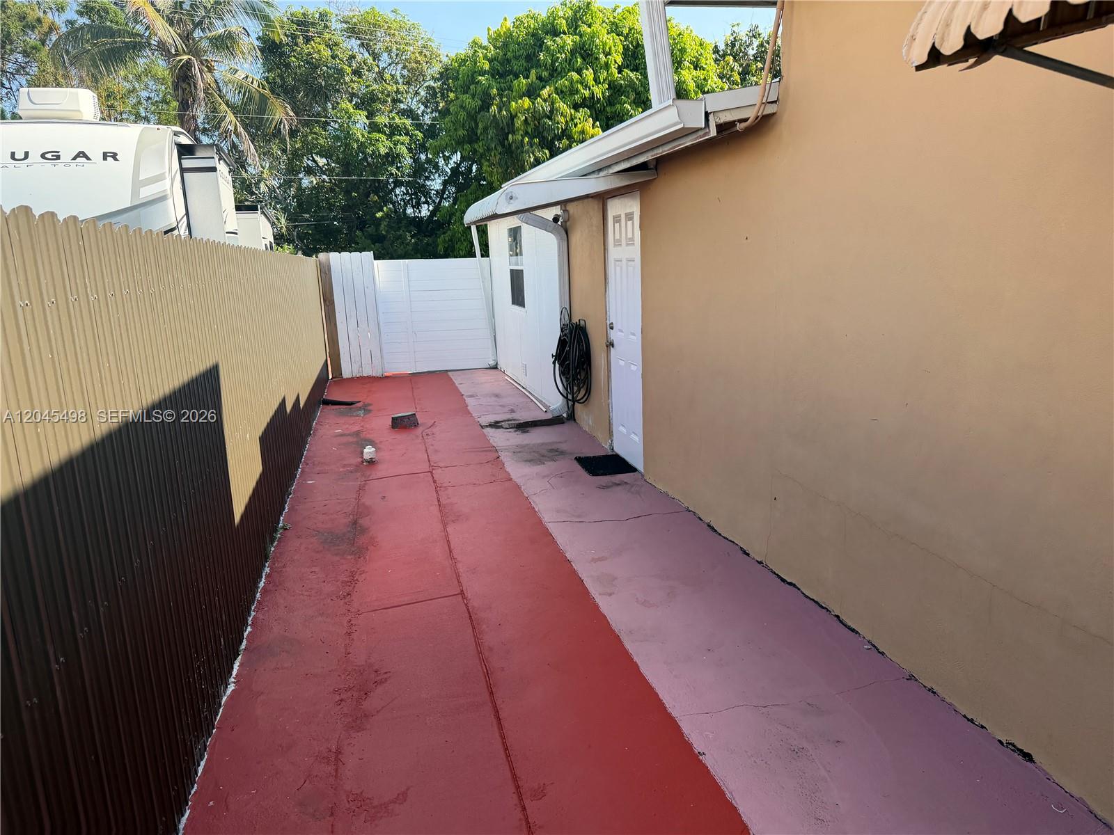 A12045498 Property Photo 17
