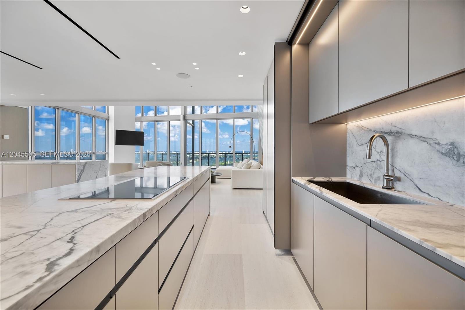 1100 Biscayne Boulevard 3906 Property Photo 18