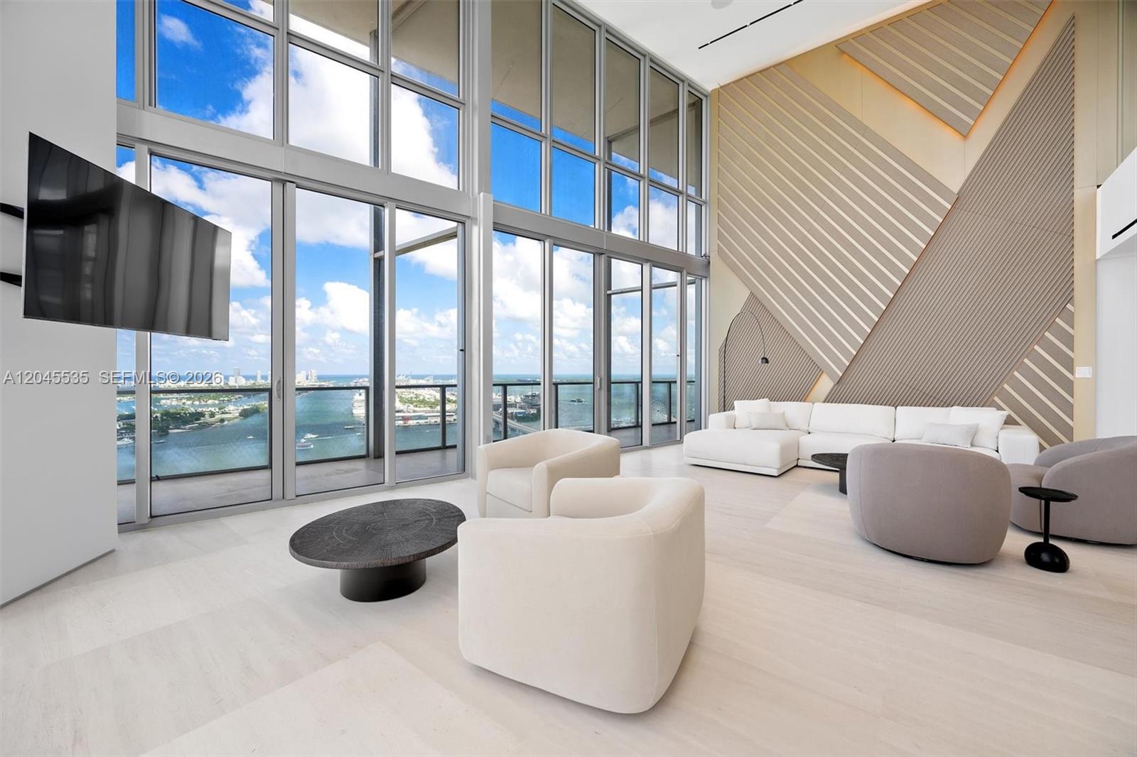 1100 Biscayne Boulevard 3906 Property Photo 24