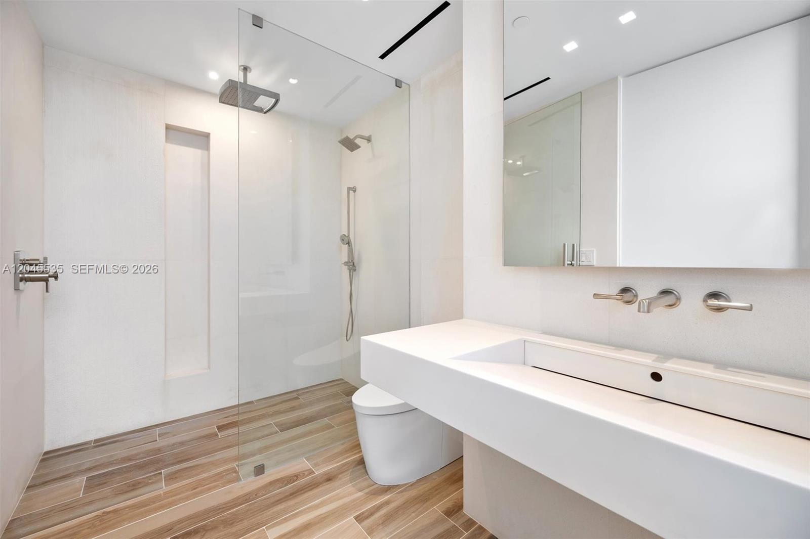 1100 Biscayne Boulevard 3906 Property Photo 44
