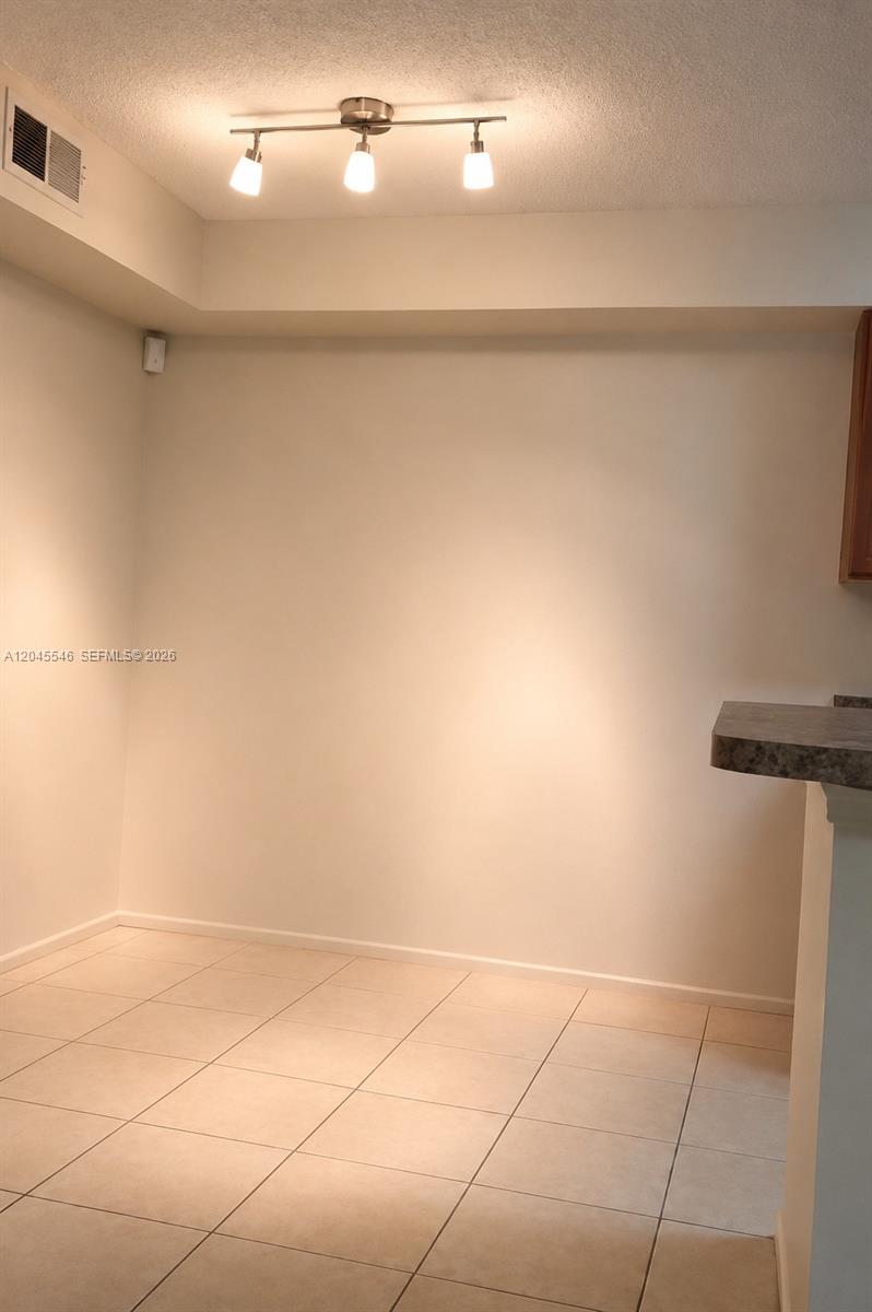 9999 Summerbreeze Drive 317 Property Photo 8