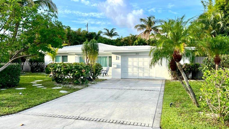 262 Bombay Avenue Property Photo 1