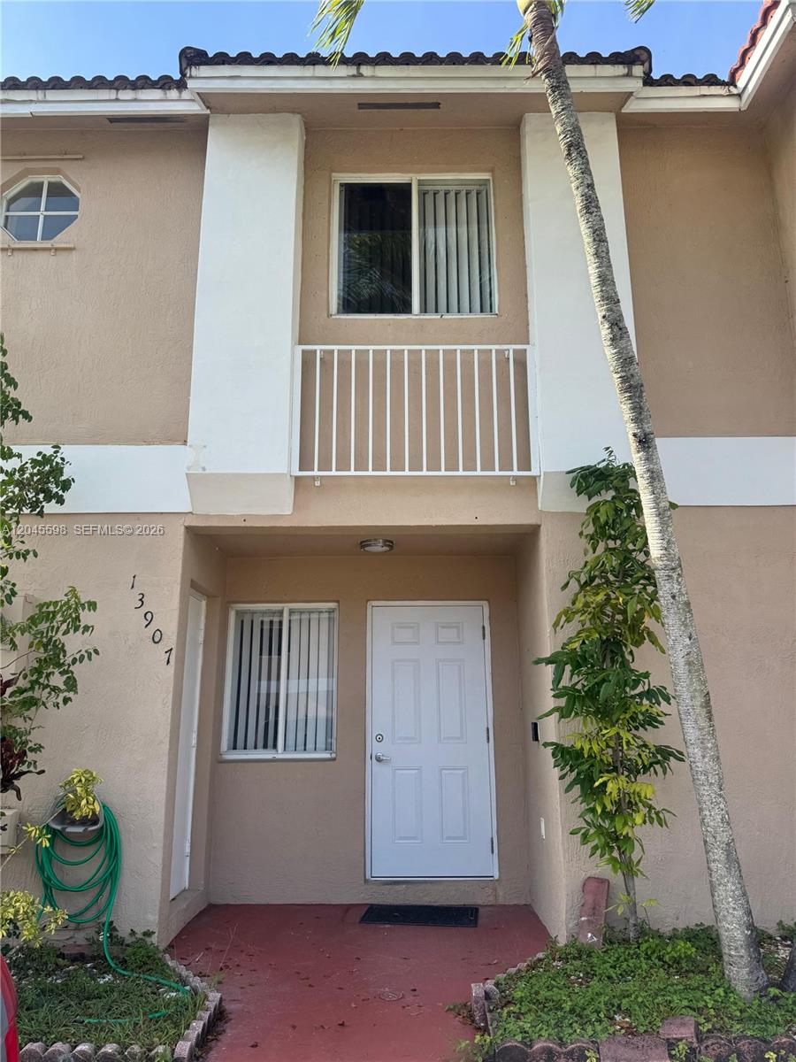 13907 Sw 177th Street 13907 Property Photo 1