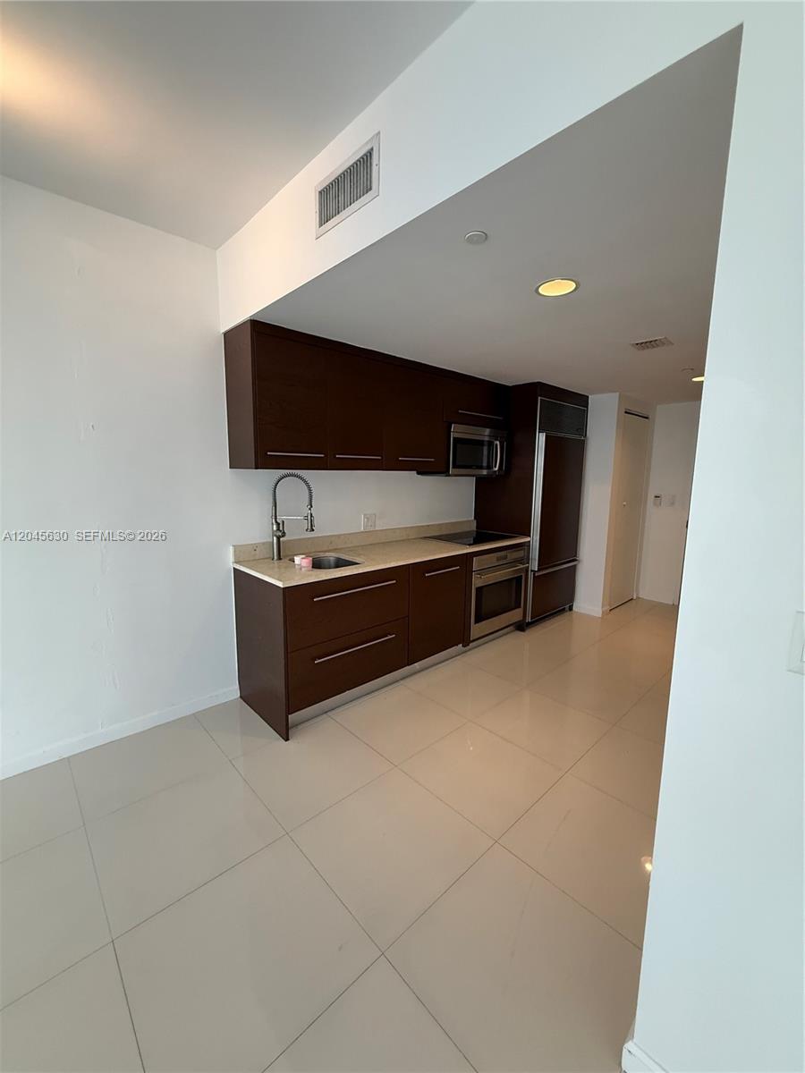 495 Brickell Avenue 3106 Property Photo 5
