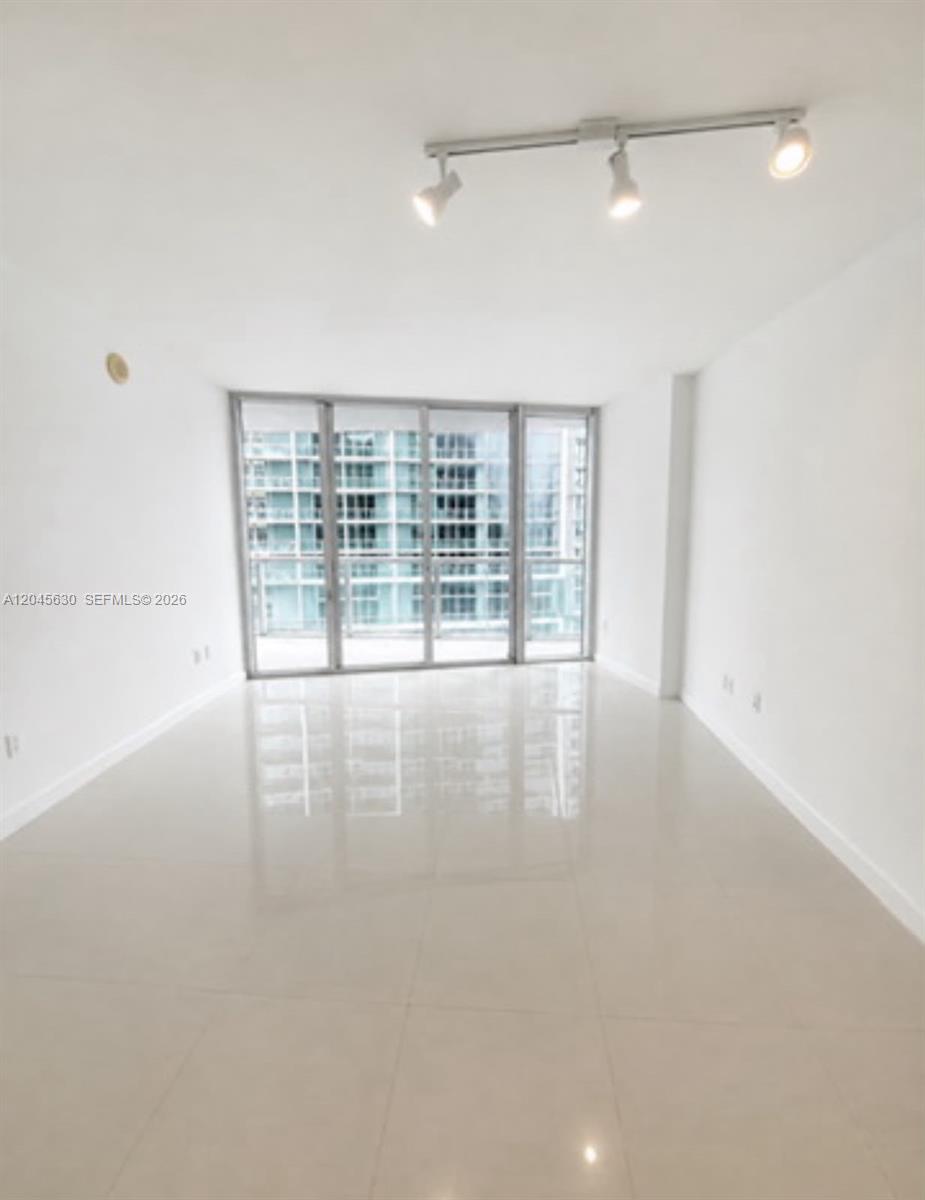 495 Brickell Avenue 3106 Property Photo 8