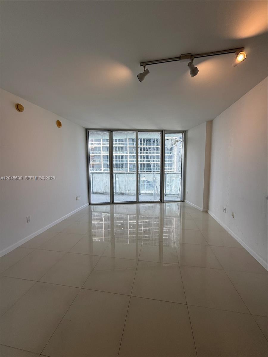 495 Brickell Avenue 3106 Property Photo 9