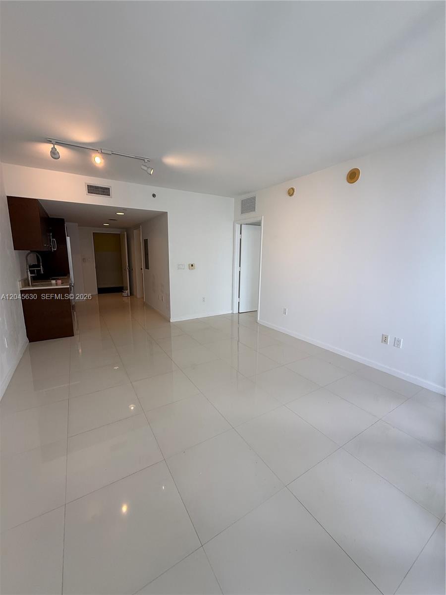 495 Brickell Avenue 3106 Property Photo 14
