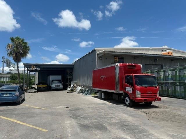 7500 Nw 74th Avenue Property Photo 1