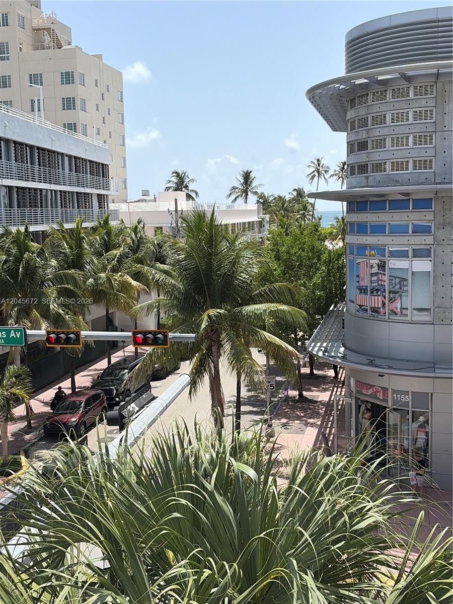 1150 Collins Avenue 404 Property Photo 18