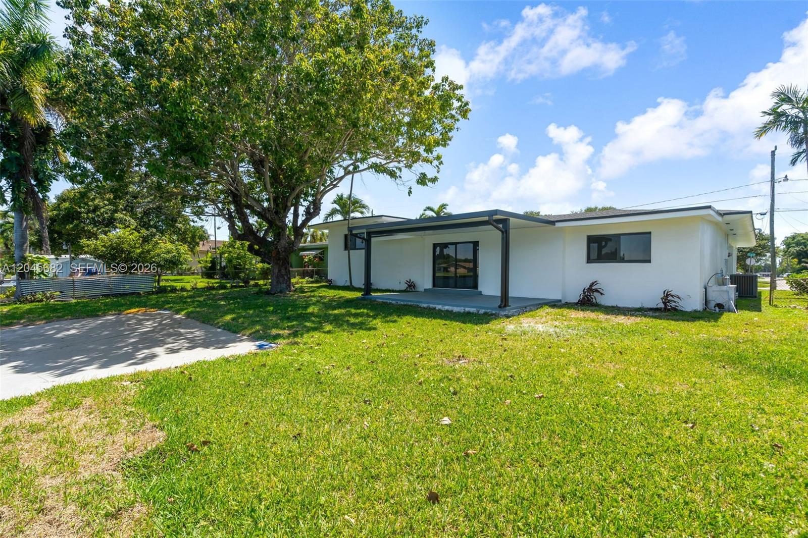 8841 Nw 14th Avenue Property Photo 32
