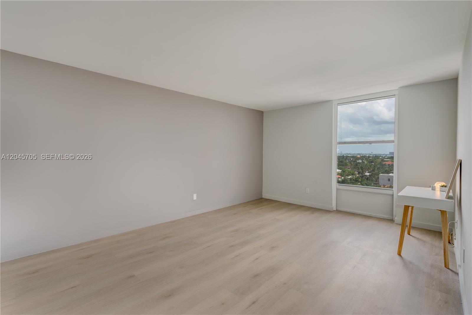 2000 Ne 135th Street 908 Property Photo 14