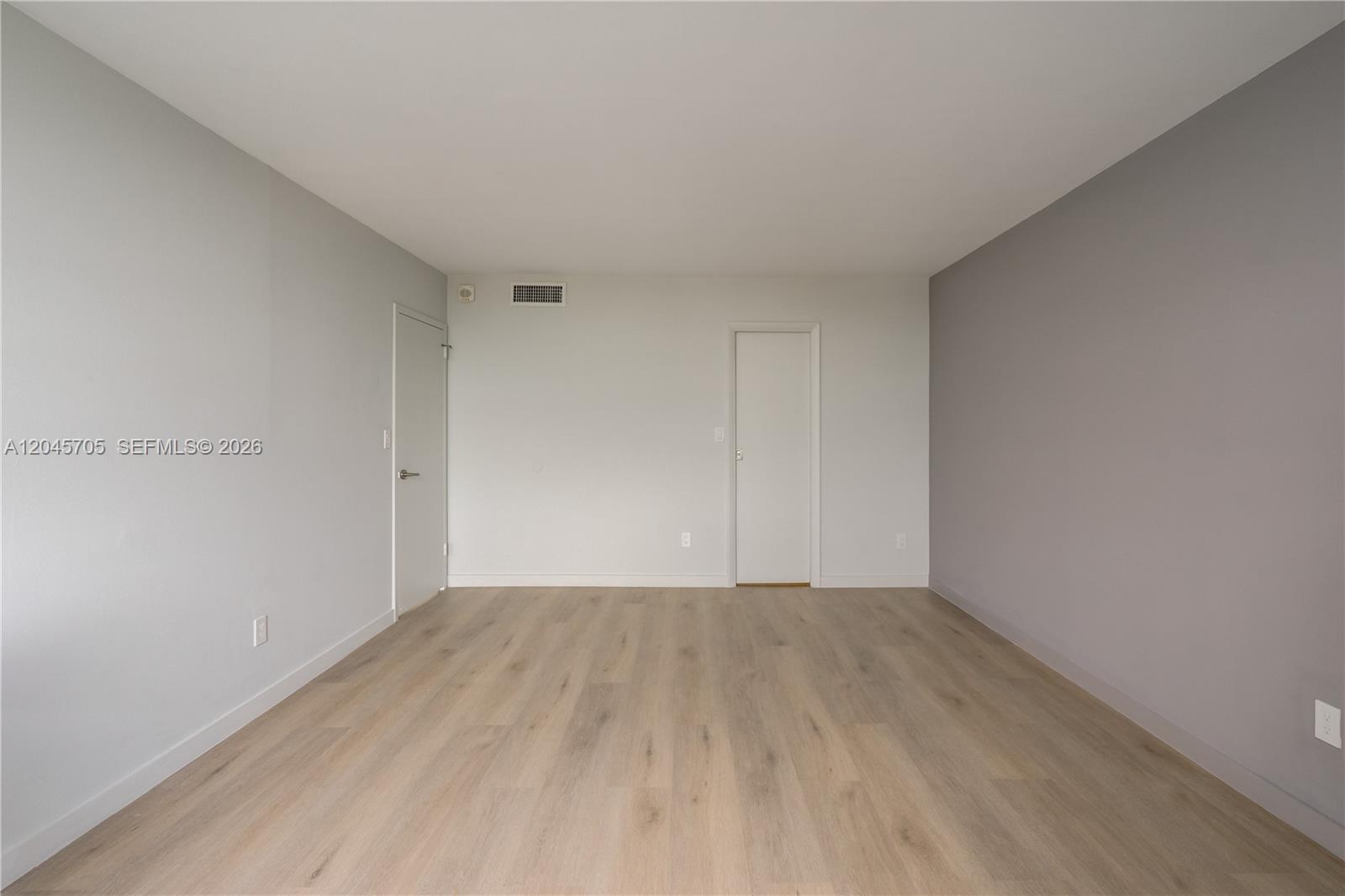 2000 Ne 135th Street 908 Property Photo 16