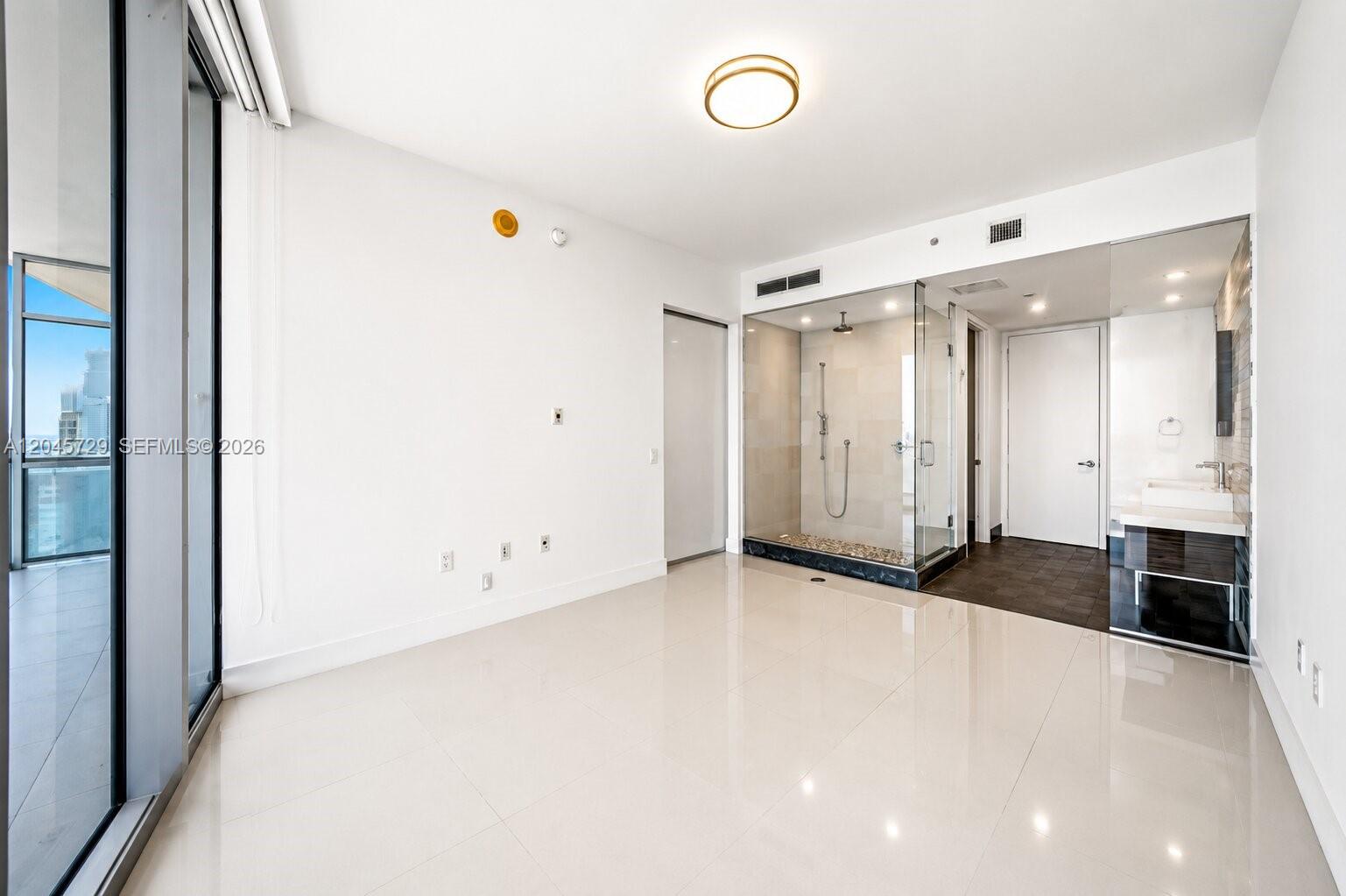 1100 Biscayne Boulevard 4402 Property Photo 11
