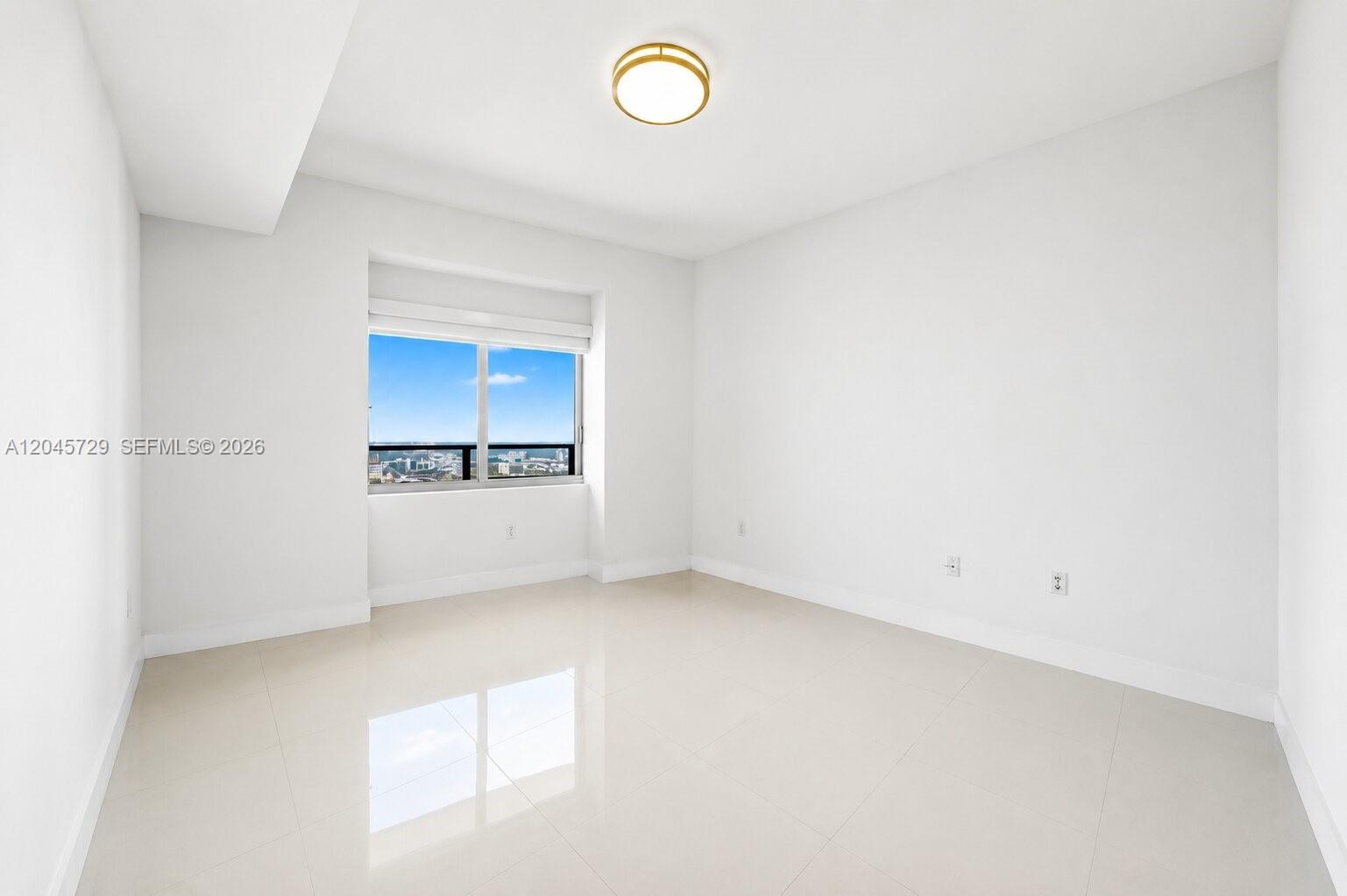 1100 Biscayne Boulevard 4402 Property Photo 17
