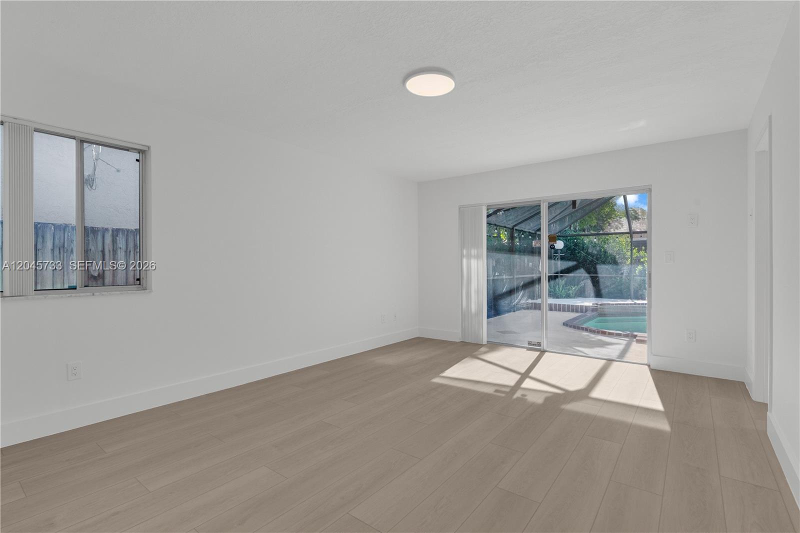 A12045733 Property Photo 12