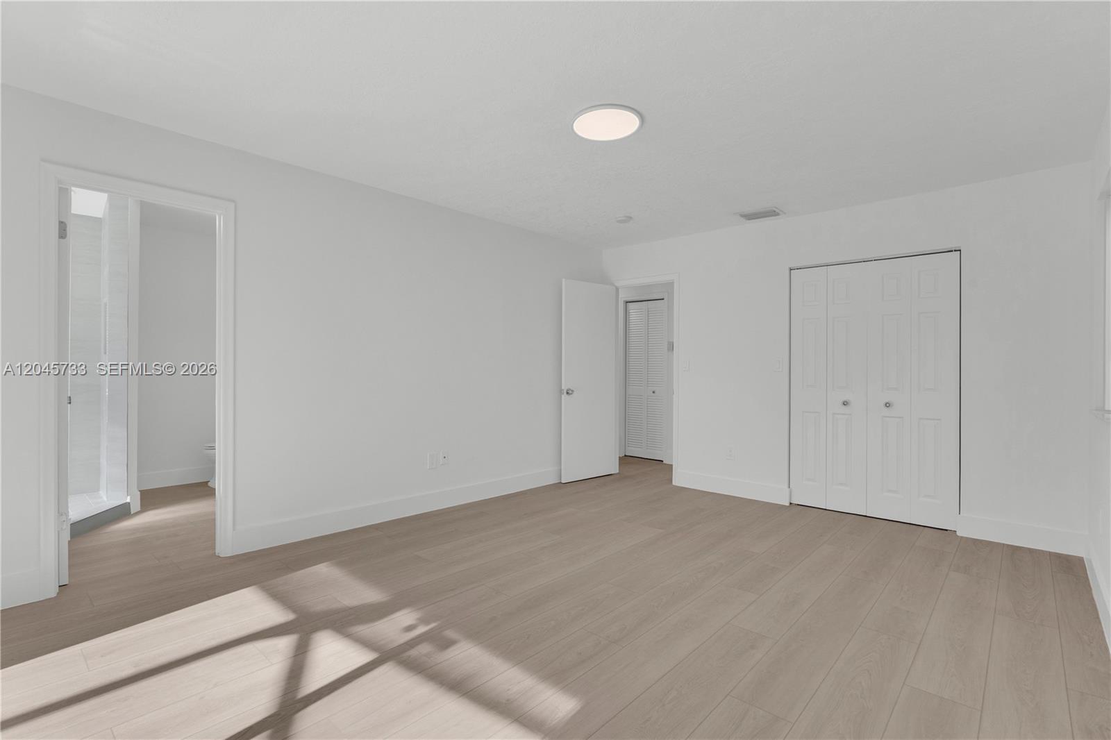 A12045733 Property Photo 13