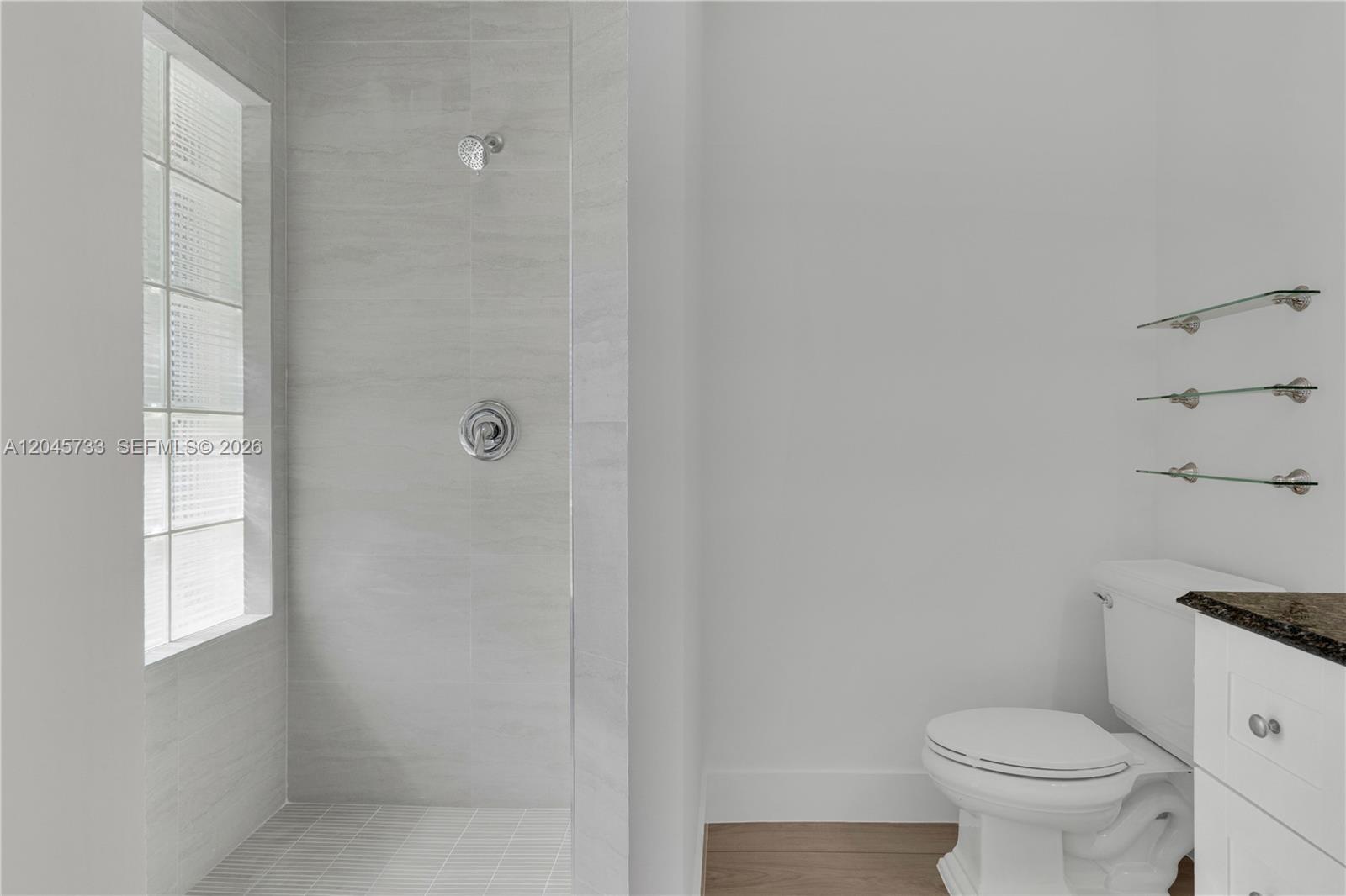 A12045733 Property Photo 15