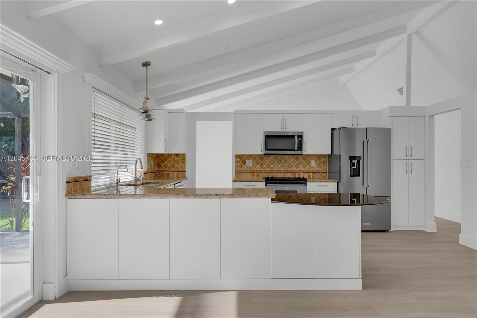 A12045733 Property Photo 19