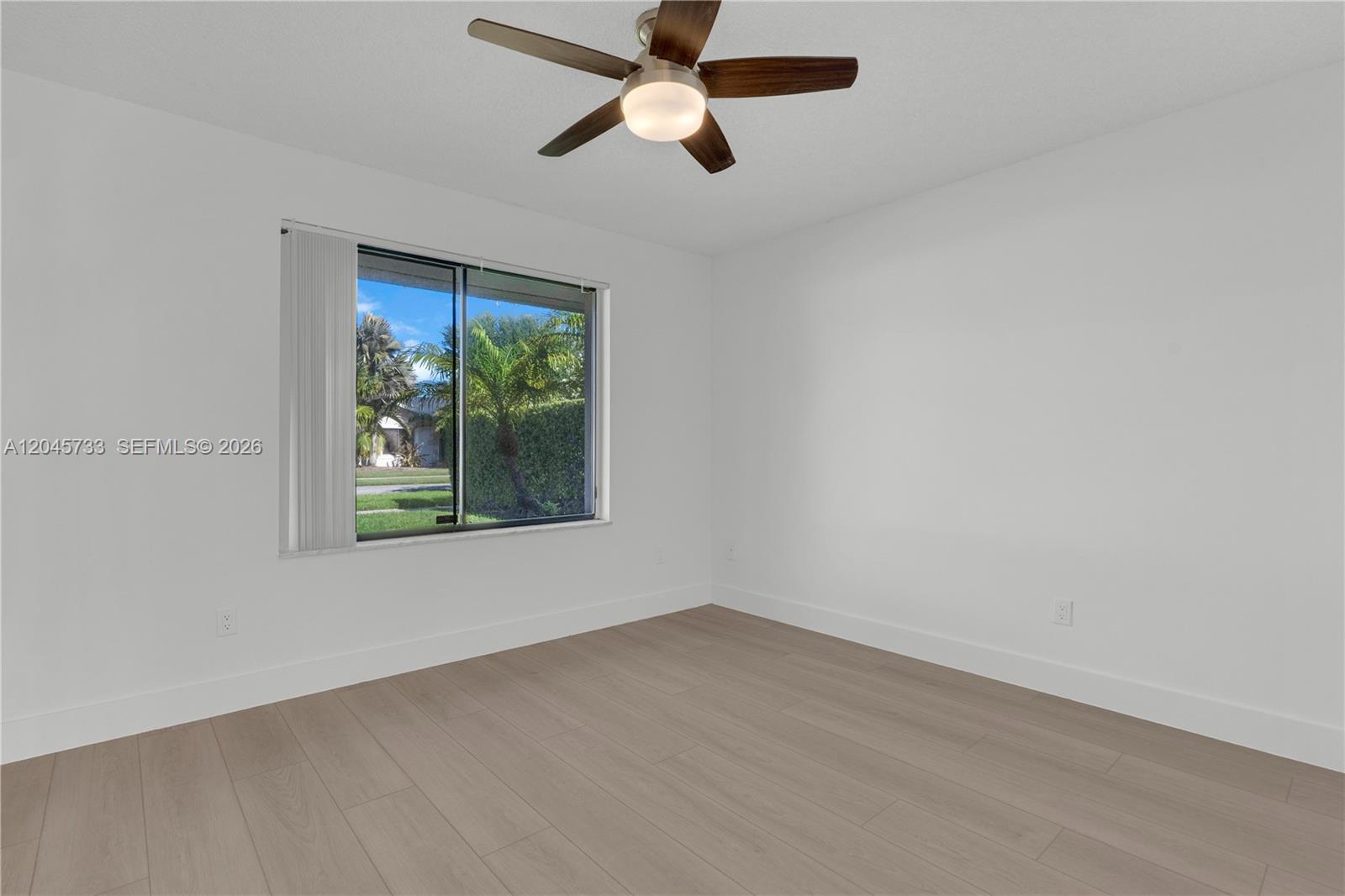 A12045733 Property Photo 22