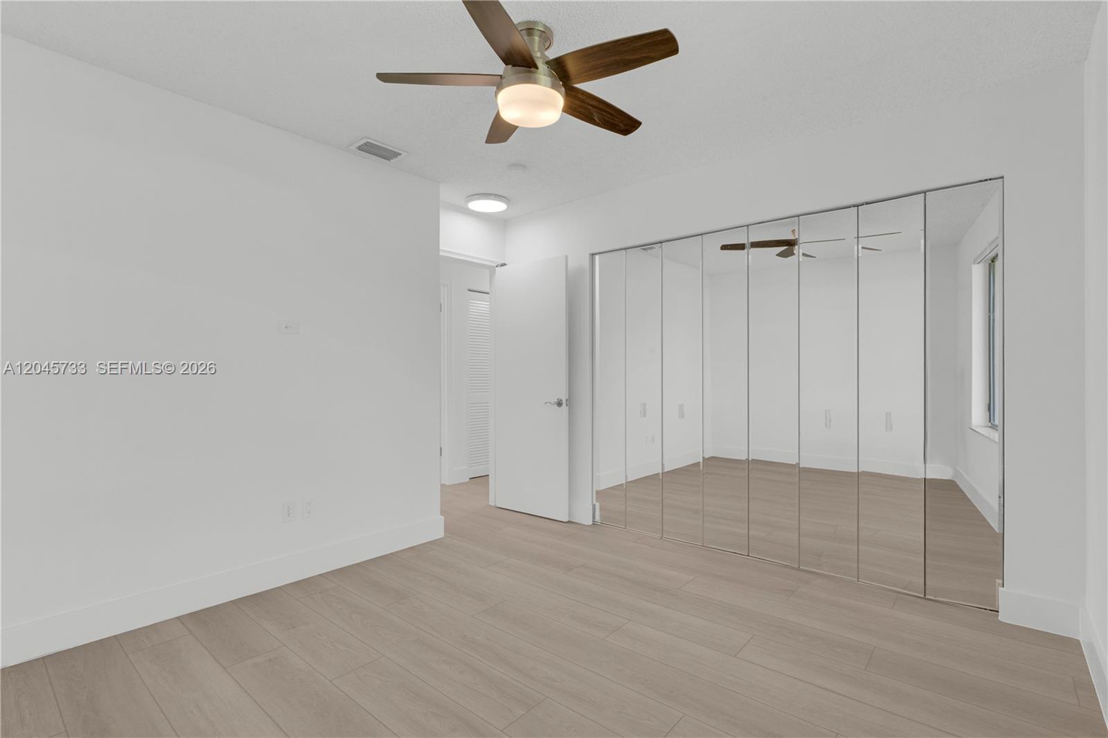 A12045733 Property Photo 23