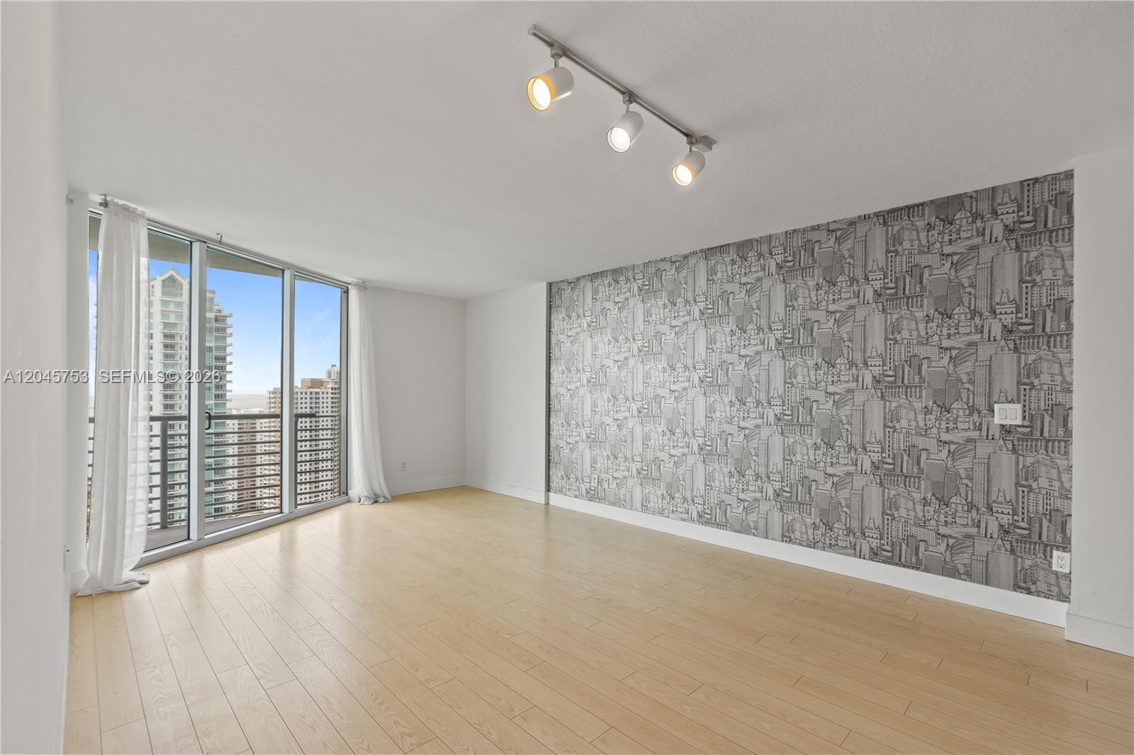 335 S Biscayne Boulevard 3503 Property Photo 6