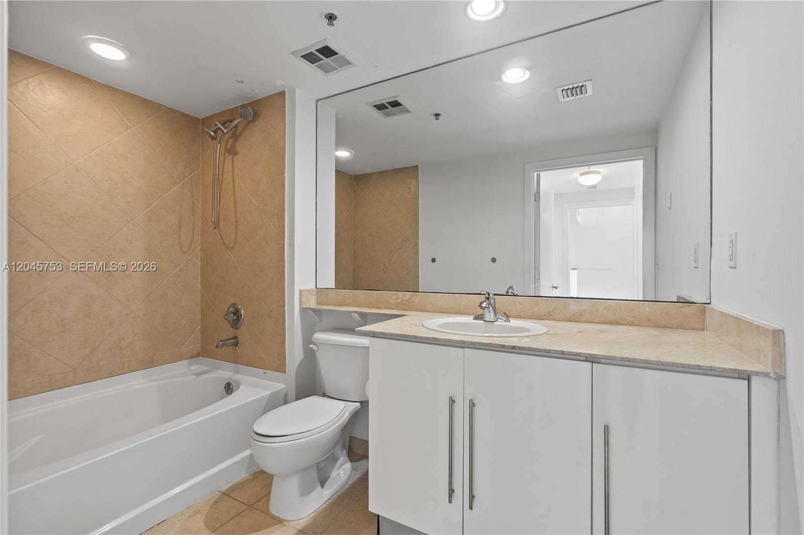 335 S Biscayne Boulevard 3503 Property Photo 18