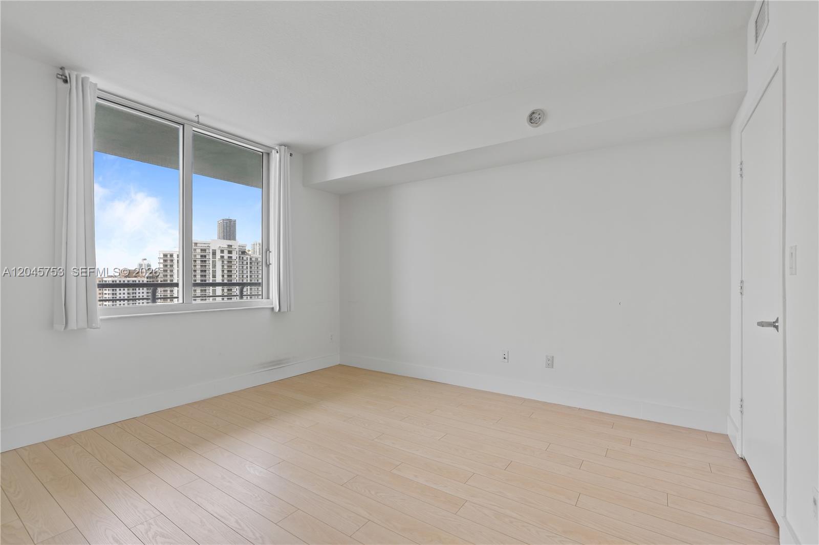 335 S Biscayne Boulevard 3503 Property Photo 22