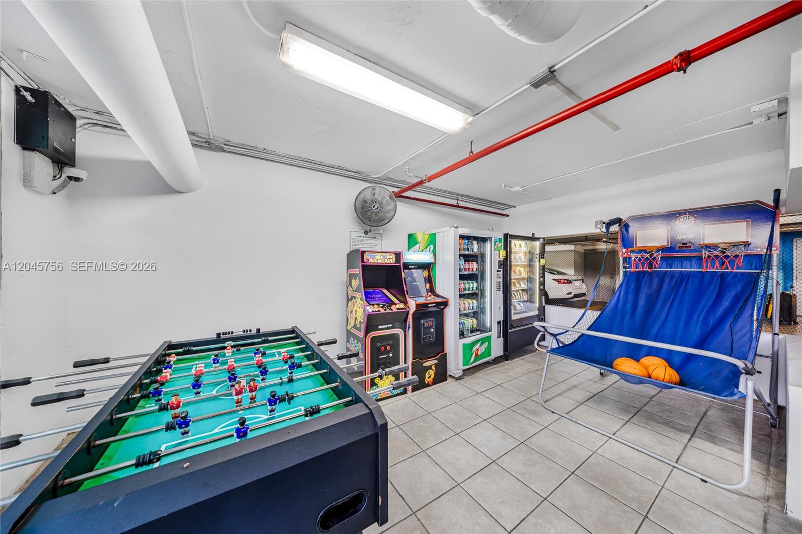 18683 Collins Avenue 1610 Property Photo 10
