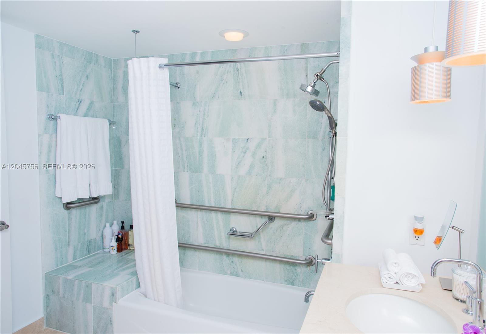 18683 Collins Avenue 1610 Property Photo 47