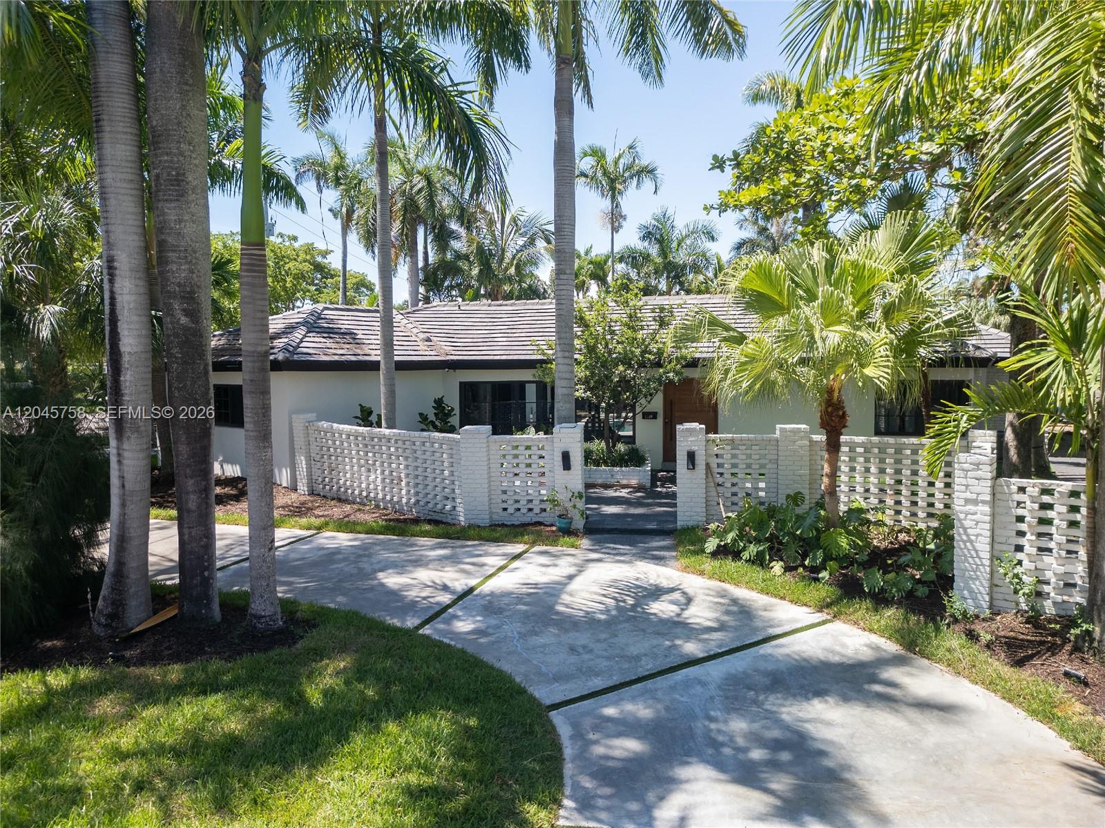 2500 Bayview Drive Property Photo 80