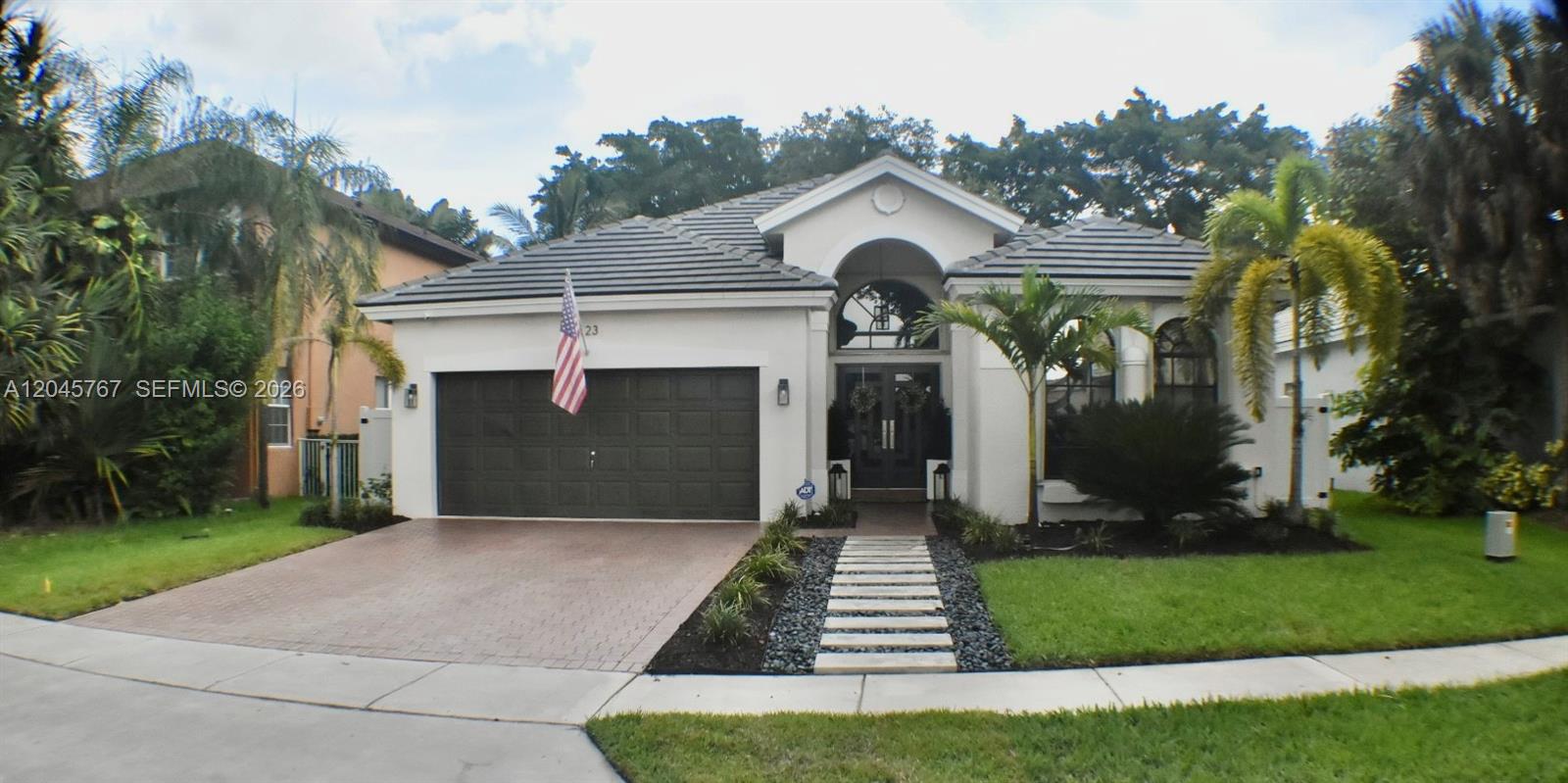 123 SW 164th Avenue Property Photo 1