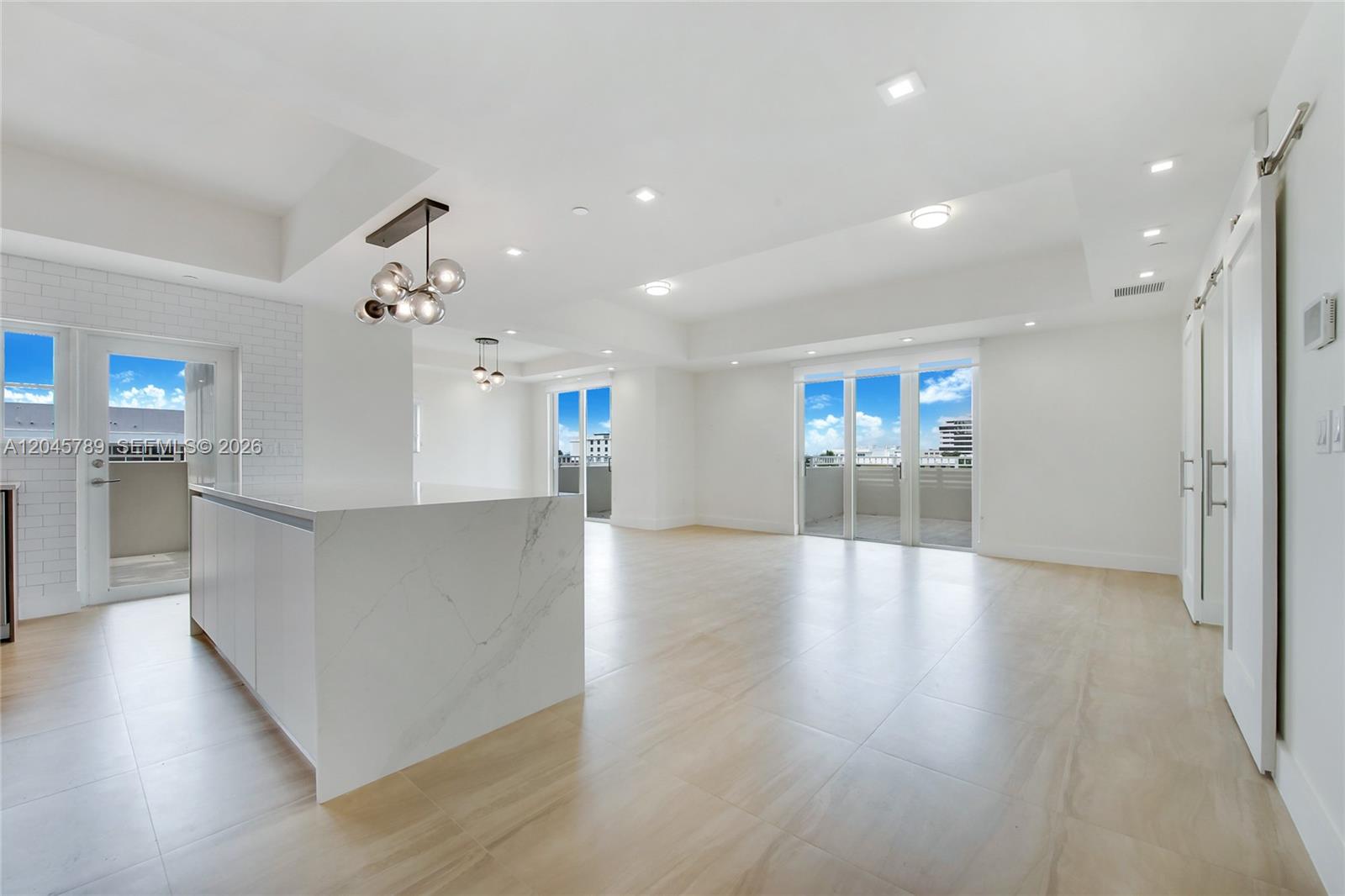 120 Salamanca Avenue Ph Property Photo 3