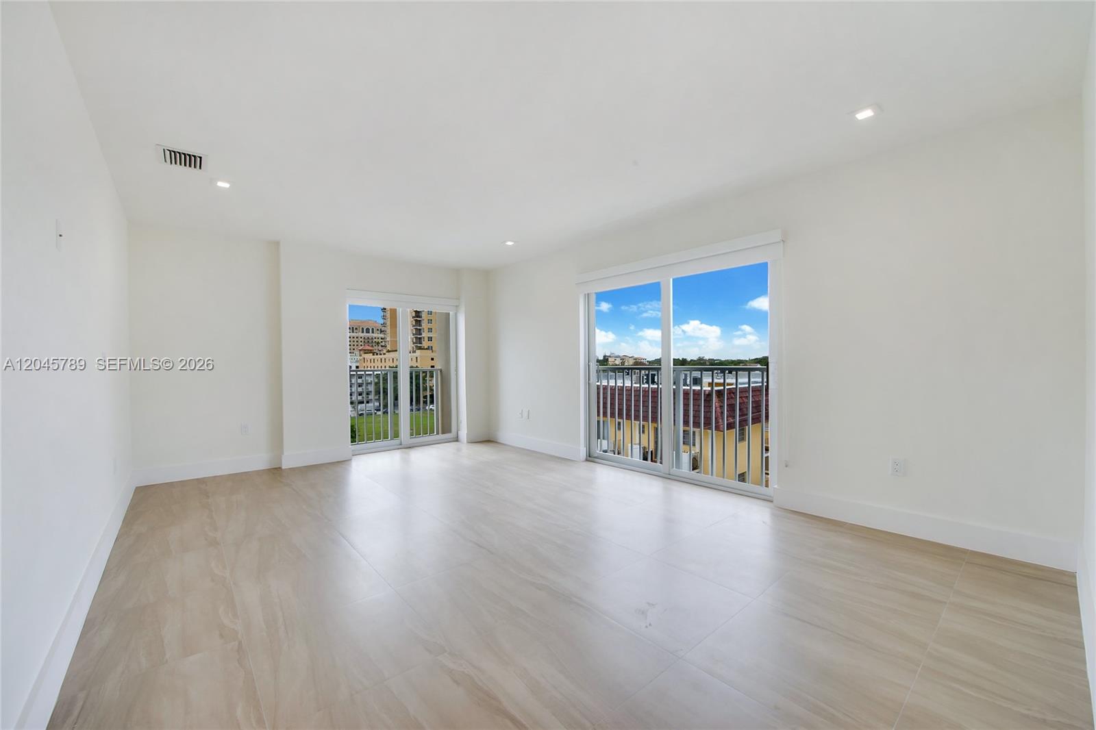 120 Salamanca Avenue Ph Property Photo 12