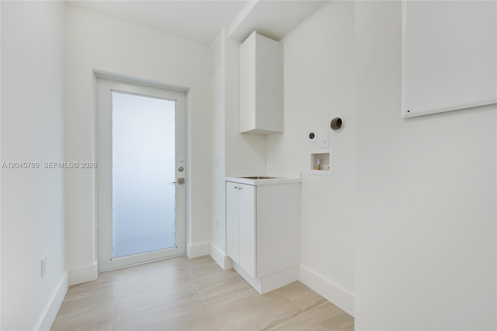120 Salamanca Avenue Ph Property Photo 18