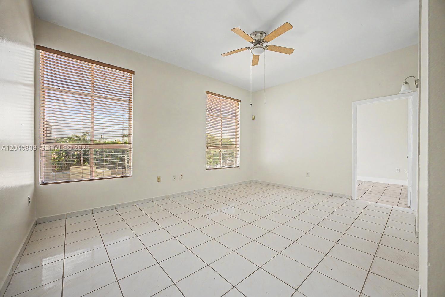 A12045808 Property Photo 5