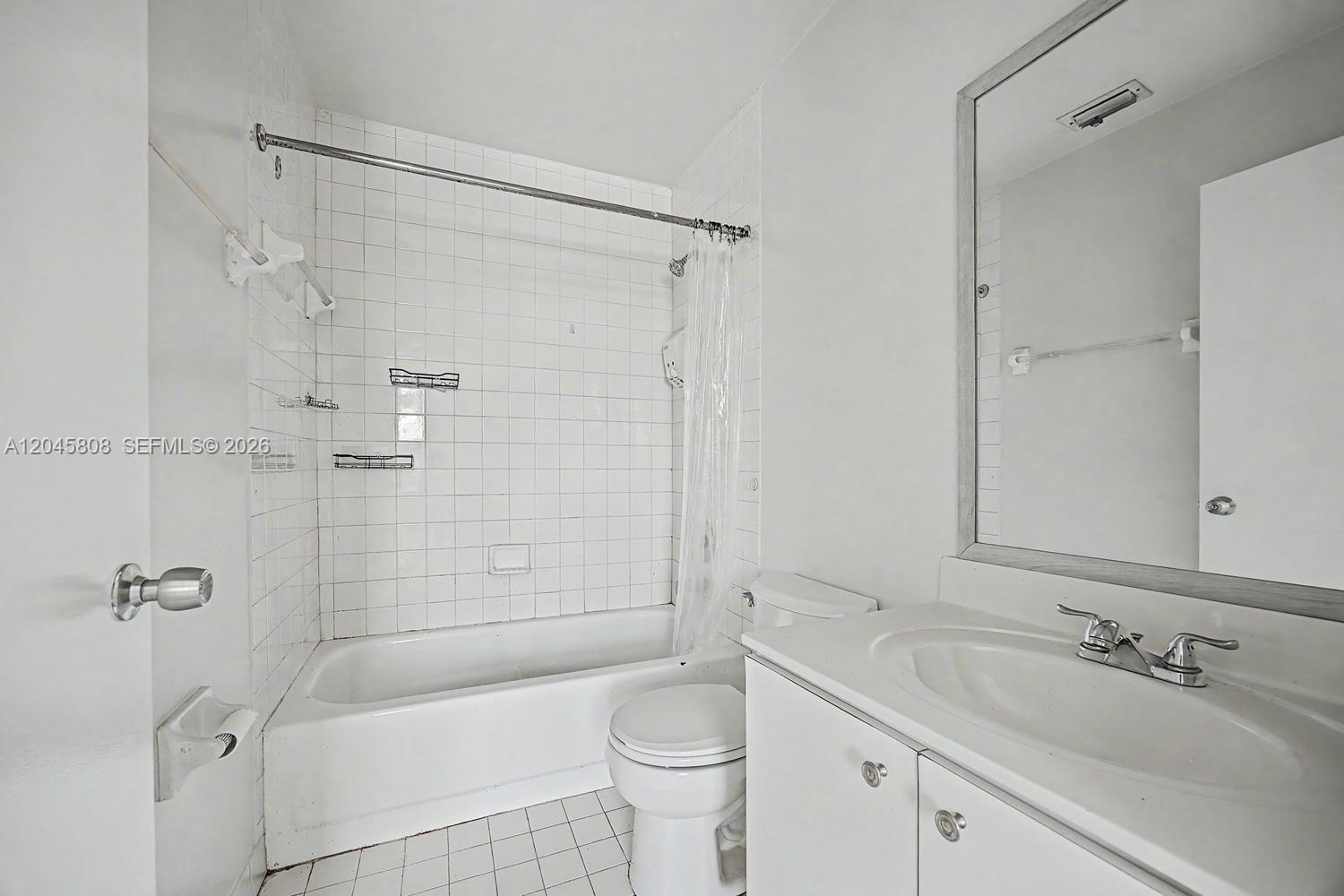 A12045808 Property Photo 12