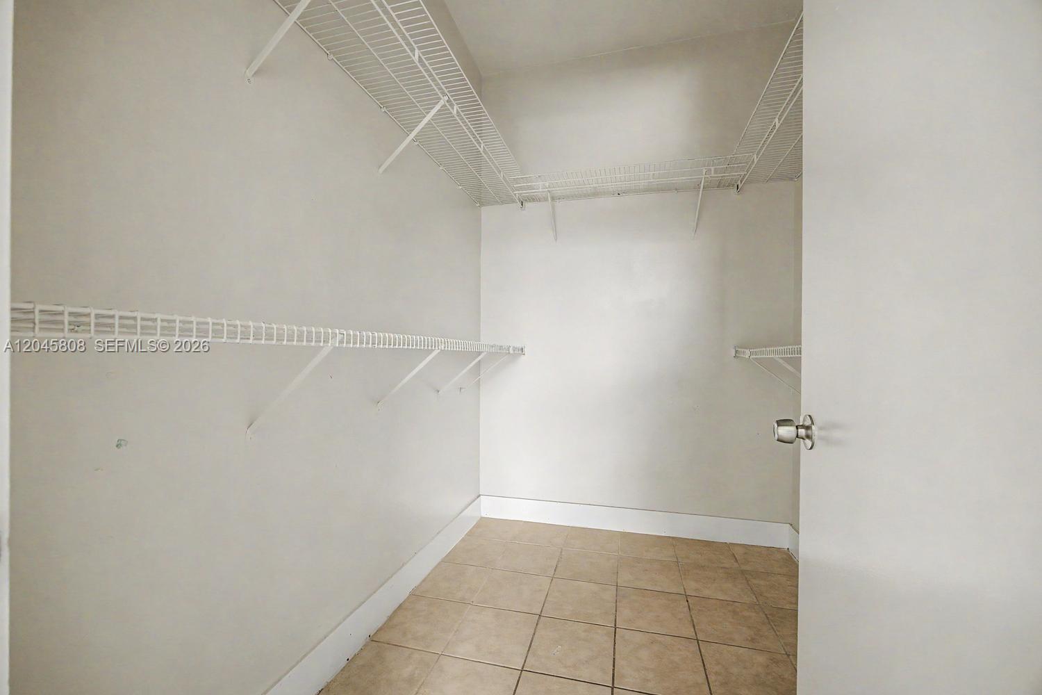 A12045808 Property Photo 13