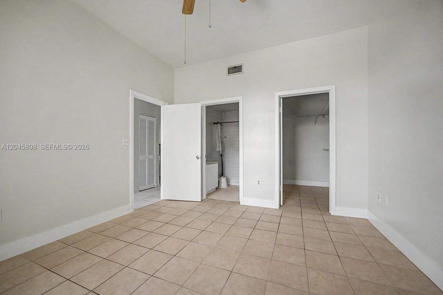 A12045808 Property Photo 15